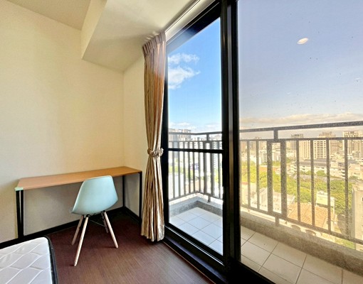 竹北高鐵特區水圳河岸雙公園旁優質住家雙平面車位 - Image 3