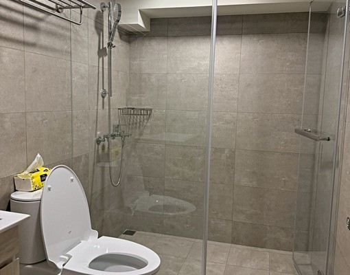 屋主自租,板橋江子翠全新裝潢套房,可租補 - Image 1