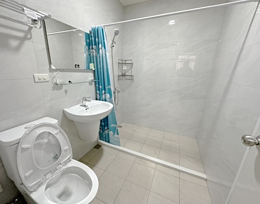 美光旁精美大套房附廚房~可租補(2間可選) - Image 9