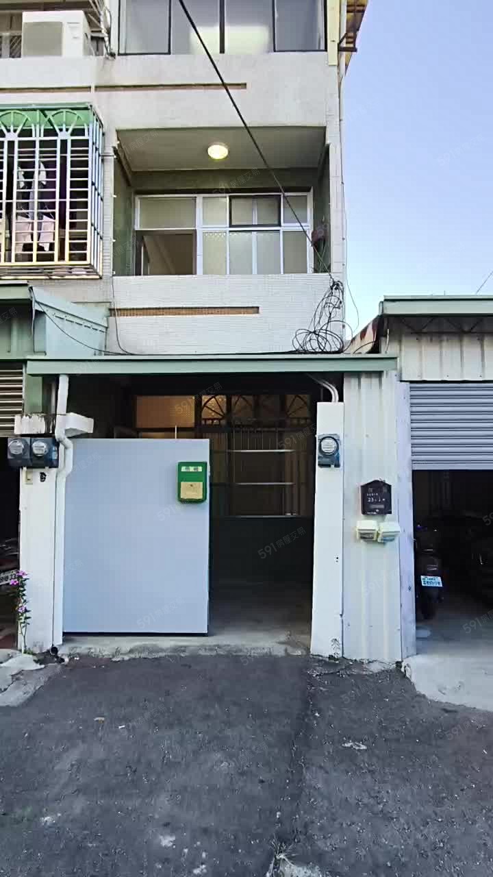 可租補✨東勢高工✨整棟透天3房✨台水台電 - Image 1