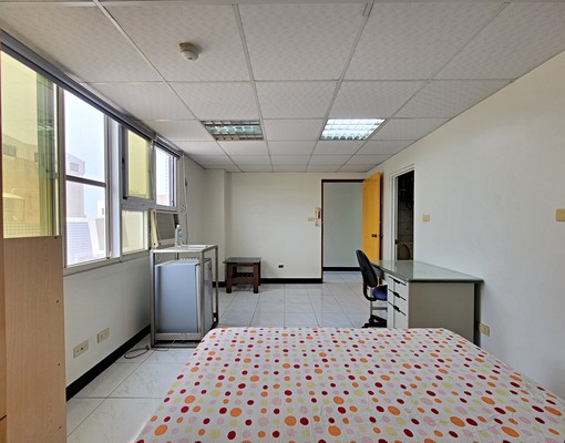 👍近南大、南女-電梯透天套房👍須半年繳,有二房型可看 - Image 3