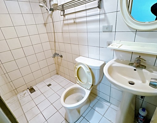 中原國小旁~超便宜溫馨套房出租 - Image 4