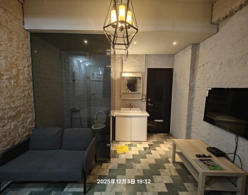 捷運陽台美宅-黃金二樓-免爬高 - Image 5