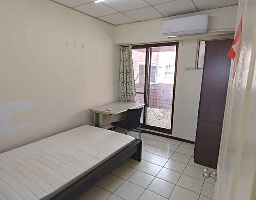 逢甲夜市逢甲公園/精美電梯社區大四房/可租補可貓 - Image 5