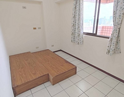 逢甲夜市逢甲公園/精美電梯社區大四房/可租補可貓 - Image 7