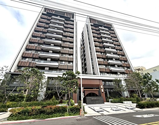 🔥🔥清水區最強!富宇大悦高樓視野戶!精裝全配🔥 - Image 2