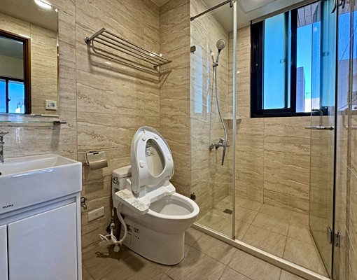 ⭐️嶺東精科三房平車⭐️可租補⭐️可寵⭐️入戶籍 - Image 7