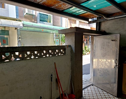 透天.富台國小旁.中原體育園區.門口有停車位 - Image 13