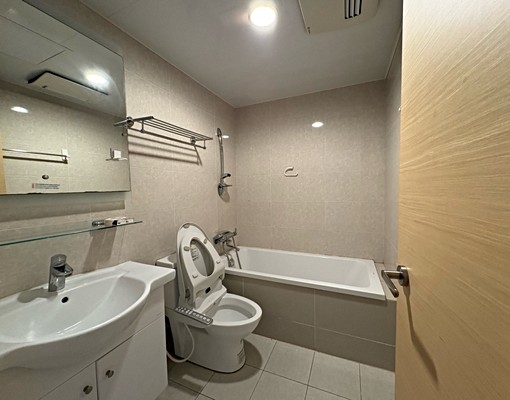 蛋黃區行政中心旁專任W丰上社區美三房車 - Image 13