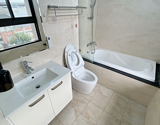 東區湖濱3房全配,可租補可入籍,近台中火車站、一中圈、台74 - Image 12