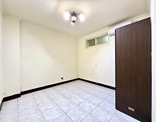 四號公園邊間一樓四房可租補戶籍★中信翰葳 - Image 5