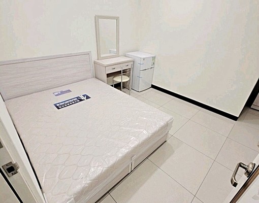 近中山國小站小資族溫馨套房新整理大空間獨洗衣服 - Image 1