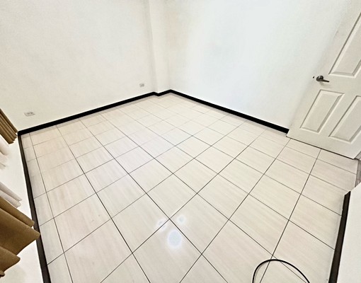 可租補戶籍🔥傢俱現況✅市場最低價✨大坪數四房💯 - Image 9