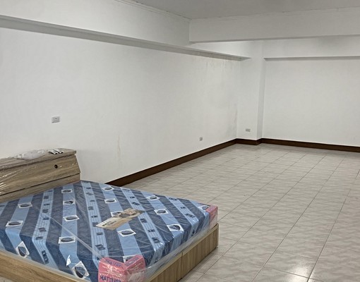 宏平路星巴克/獨立門牌大套房大室內/租金含管理費/近小港醫院 - Image 3