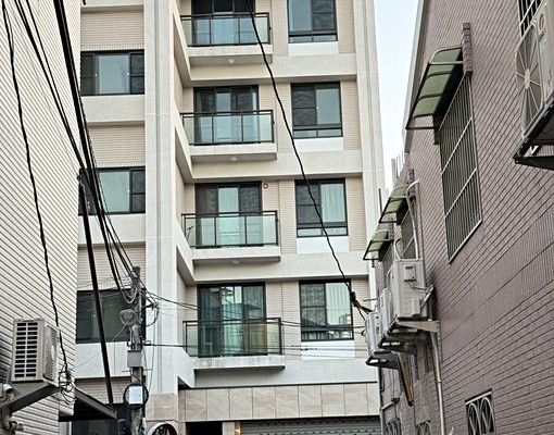 霧峰亞大三房平面大車位屋主自租 - Image 1