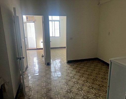 東區爬樓梯5樓四房可寵物可補助 - Image 5