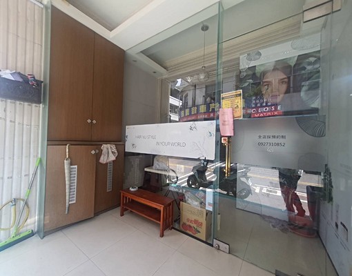 近O11鳳山西站鳳山中和街一樓店面 - Image 10