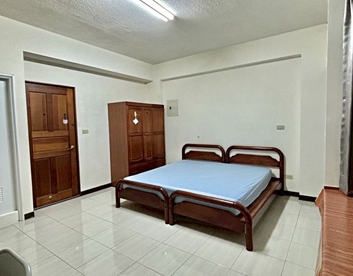 舒適套房設備齊全~採光好 - Image 1