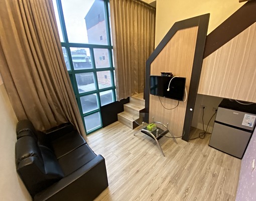 一中商圈文青閣樓套房 - Image 2