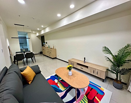 社區最漂亮✨全新精裝2房平車✨LaLaport正對面✨可租補 - Image 2