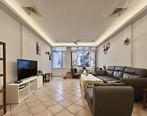 全新裝潢✨可租補✨傢俱全配✨門口停車✨50坪獨棟透天1-2F - Image 7