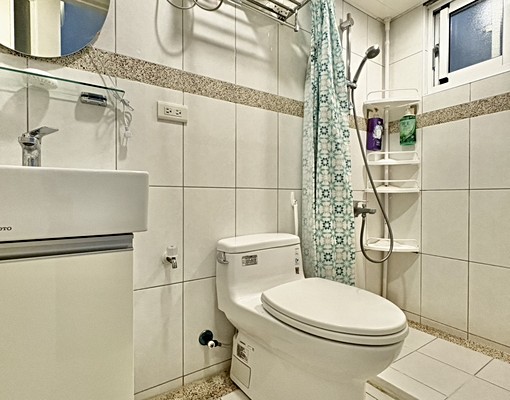 全新裝潢✨可租補✨傢俱全配✨門口停車✨50坪獨棟透天1-2F - Image 13