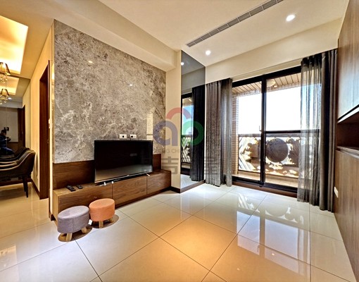 赫里翁傳奇,溫馨採光三房+平車,含管 - Image 1