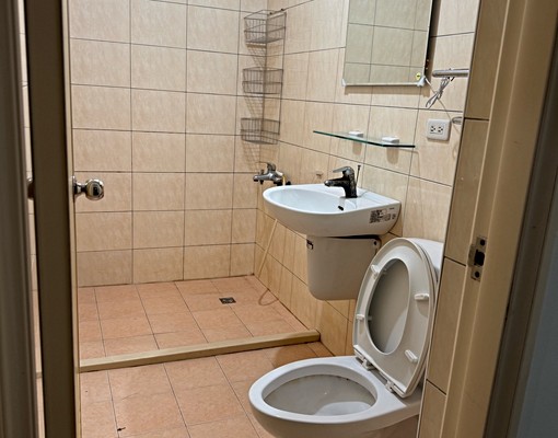 稀有一房一廳(無須仲介費)、臨中華大學前，全新家俱 - Image 6