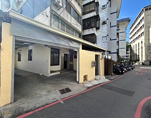 ㄟ港人獨家🏆光明市場旁邊間公寓~可停四台車!急鑰匙在手 - Image 1