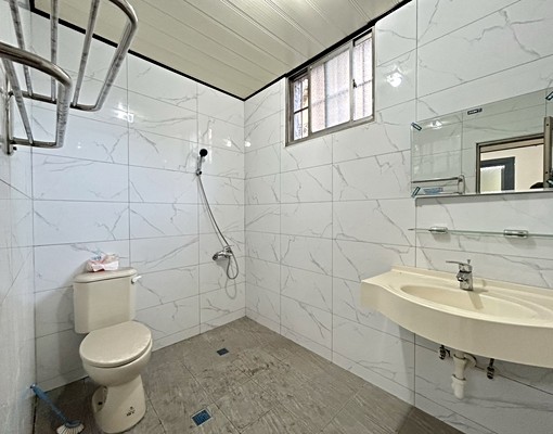 ㄟ港人獨家🏆光明市場旁邊間公寓~可停四台車!急鑰匙在手 - Image 12