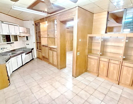 近水萍塭公園❤大面寬大地坪透天-整棟出租❤多用途店住歡迎洽詢 - Image 5