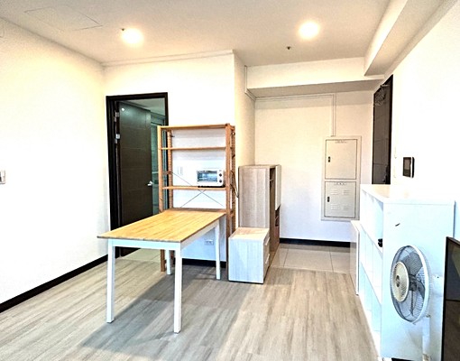 文心中清捷運站💫電梯2+1房💫可租補含管含車可寵家電全配 - Image 4