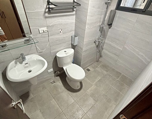 超美樓中樓💞可雙租補貓咪超大陽台近文華捷運🔥 - Image 6