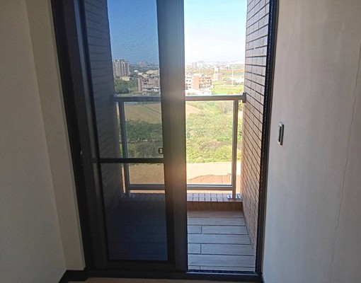 A18青埔全新交屋,兩房兩衛,平面車位,無限棟距,租金實惠 - Image 8