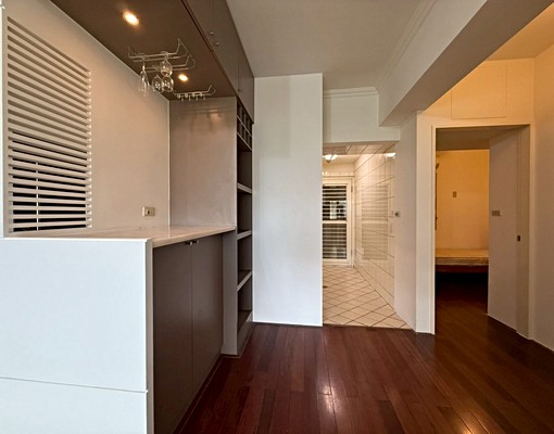 大坪林捷運站/花開富貴三房/車 - Image 8