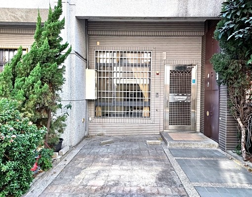 沙鹿區透天|可租補入籍|近光田醫院 - Image 1