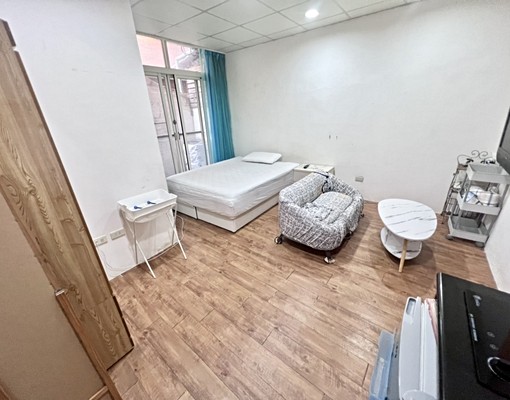 西屯🌟逢甲可租補🌟好停機車 - Image 1