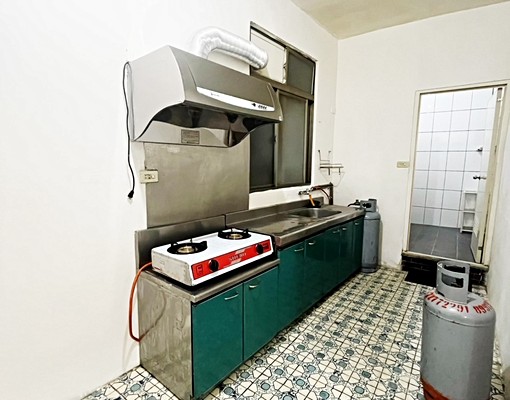 易居社會住宅✨可租補近新莊棒球場中港商圈 - Image 5