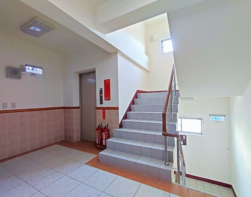 【山妍疊翠】電梯有陽台獨立大套房 - Image 9