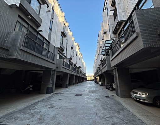 租-沙鹿皇家左岸雙車位別墅 - Image 13