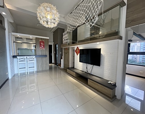 麗景社區看觀音山看河景全套家具兩房平面車位,可以租補入戶籍 - Image 1