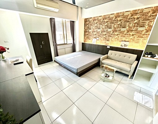 🌞近中清捷運🌞有管理員🌞電梯陽台獨洗曬🌞可貓 - Image 1