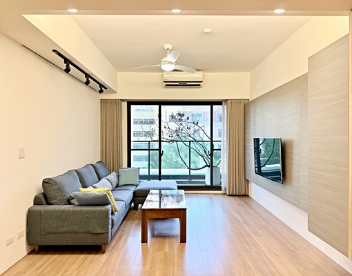 近中山醫。双捷湛電梯大樓出租。仲介勿擾 - Image 2