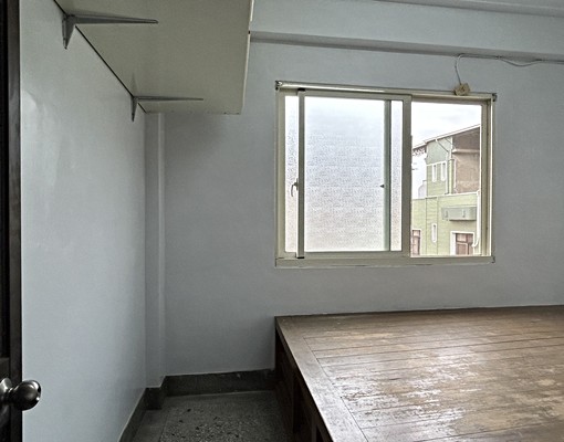 崇文國小旁透天(出租) - Image 10