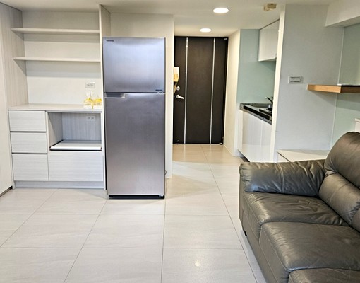 英郡.溫馨樓中樓/一房一廳/近大同路口.聯合報總部 - Image 4