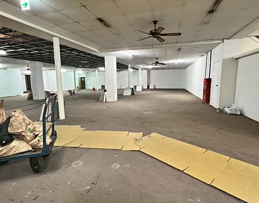 🍎正中清路VS民生路大倉儲+店面室內約400坪 - Image 7