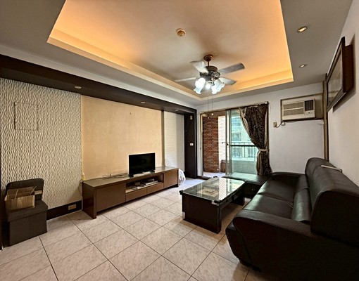 鳳甲熱帶嶼三房平車,租金含車含管,可租補 - Image 1