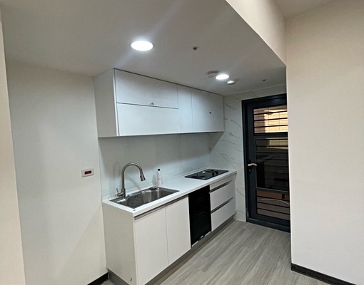 免仲介可補助/近忠貞市場超大露台戶絕美景觀3房車 - Image 6