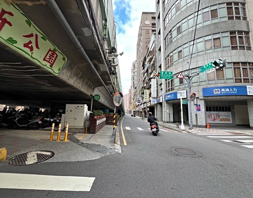 戶數單純✅含車位✅垃圾代收✅ - Image 11