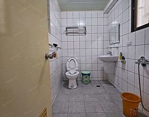 大雅神林南路面寬6米透天出租充電樁車庫 - Image 12